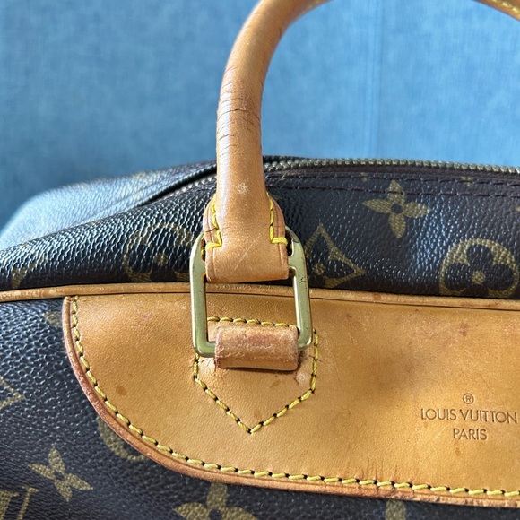 Louis Vuitton Deuville - Picture 11 of 13